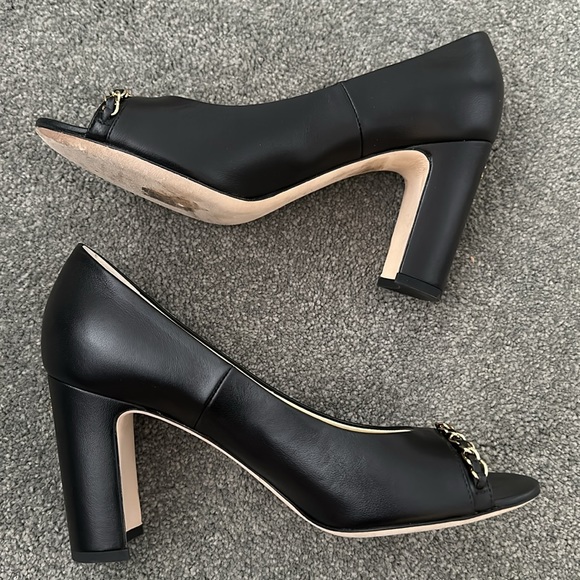 Timeless CHANEL lambskin open toe chain gold shoes size 38 - Picture 4 of 8